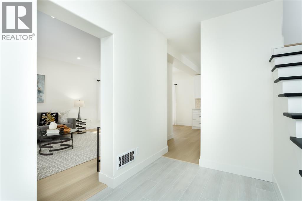 401 Devine Street, Sarnia, Ontario  N7T 1V6 - Photo 6 - 26001253