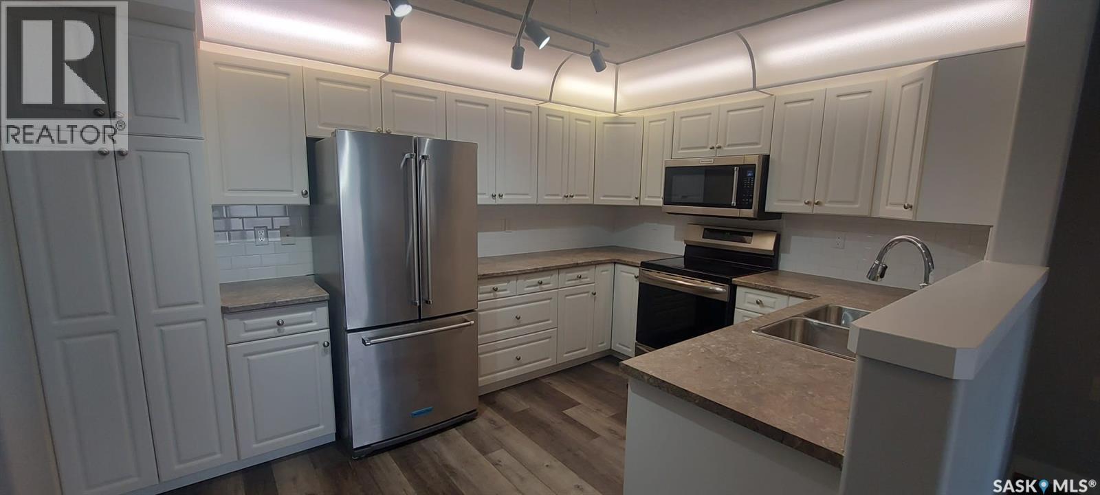 313 325 Keevil Crescent, Saskatoon, Saskatchewan  S7N 4R8 - Photo 2 - SK027368