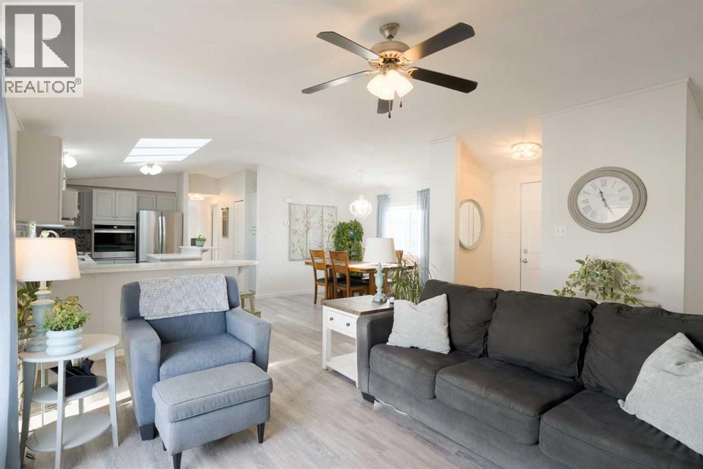 42 Noblefern Way Sw, Sundre, Alberta  T0M 1X0 - Photo 2 - A2280431