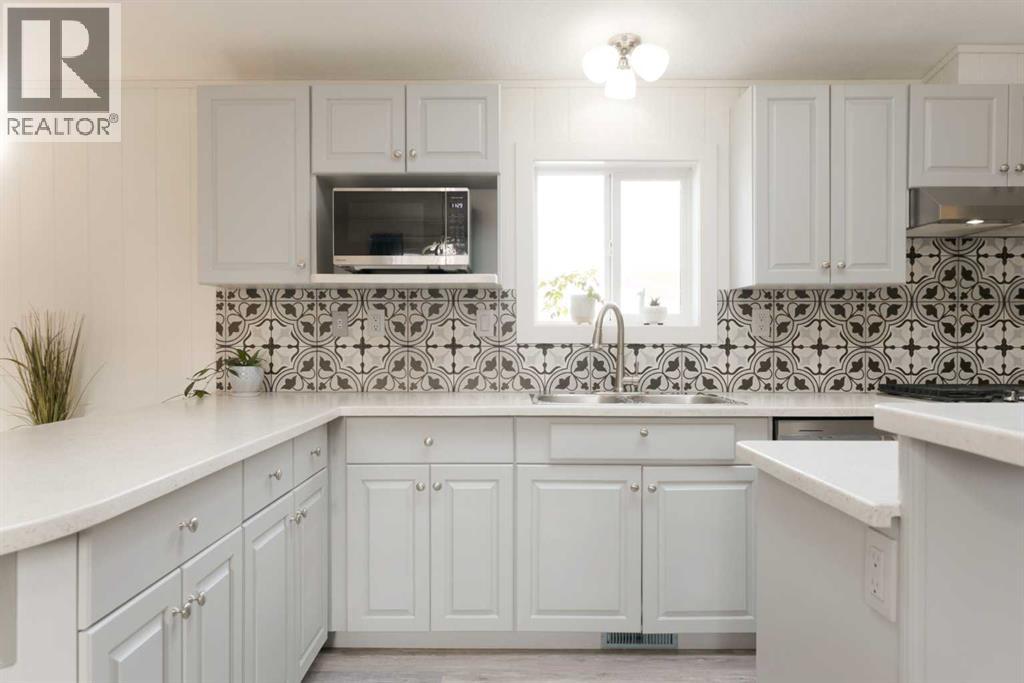 42 Noblefern Way Sw, Sundre, Alberta  T0M 1X0 - Photo 8 - A2280431