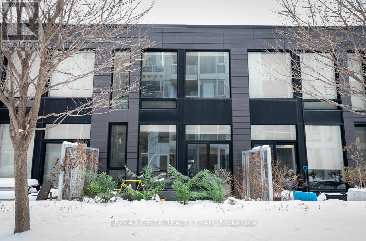202 - 197 Lisgar Street, Ottawa, Ontario  K2P 0C3 - Photo 2 - X12728490