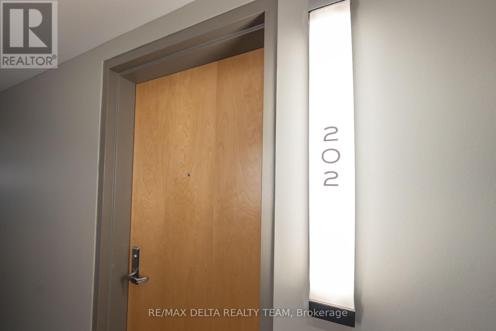 202 - 197 Lisgar Street, Ottawa, Ontario  K2P 0C3 - Photo 4 - X12728490