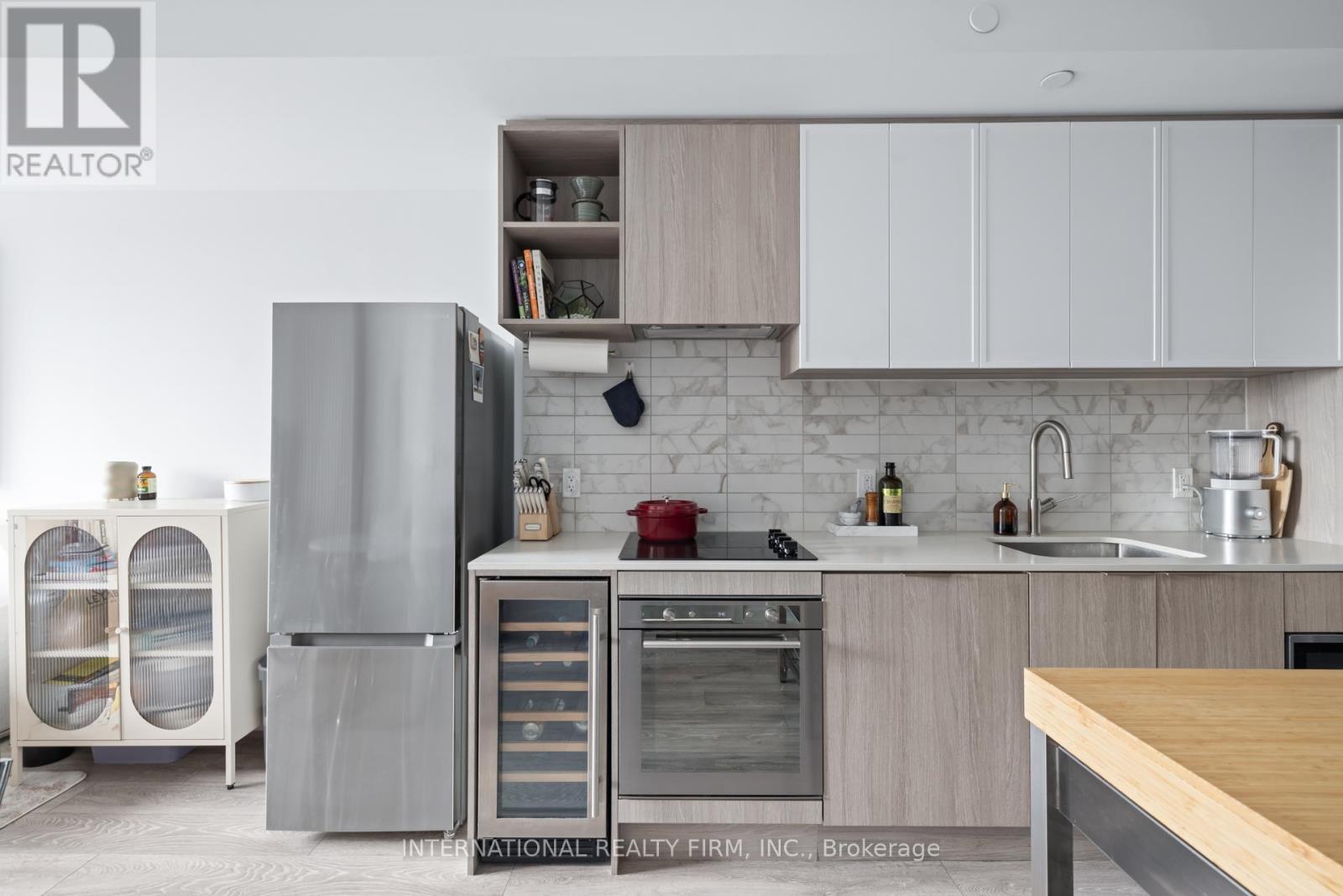 1602 - 2020 Bathurst Street, Toronto, Ontario  M5P 0A6 - Photo 4 - C12728464