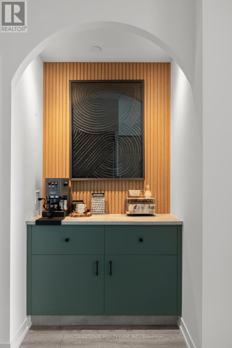 1602 - 2020 Bathurst Street, Toronto, Ontario  M5P 0A6 - Photo 8 - C12728464