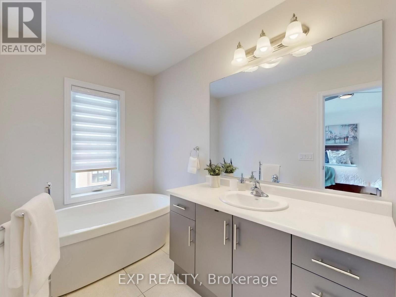 58 Elkington Crescent, Whitby, Ontario  L1P 0L7 - Photo 29 - E12728454