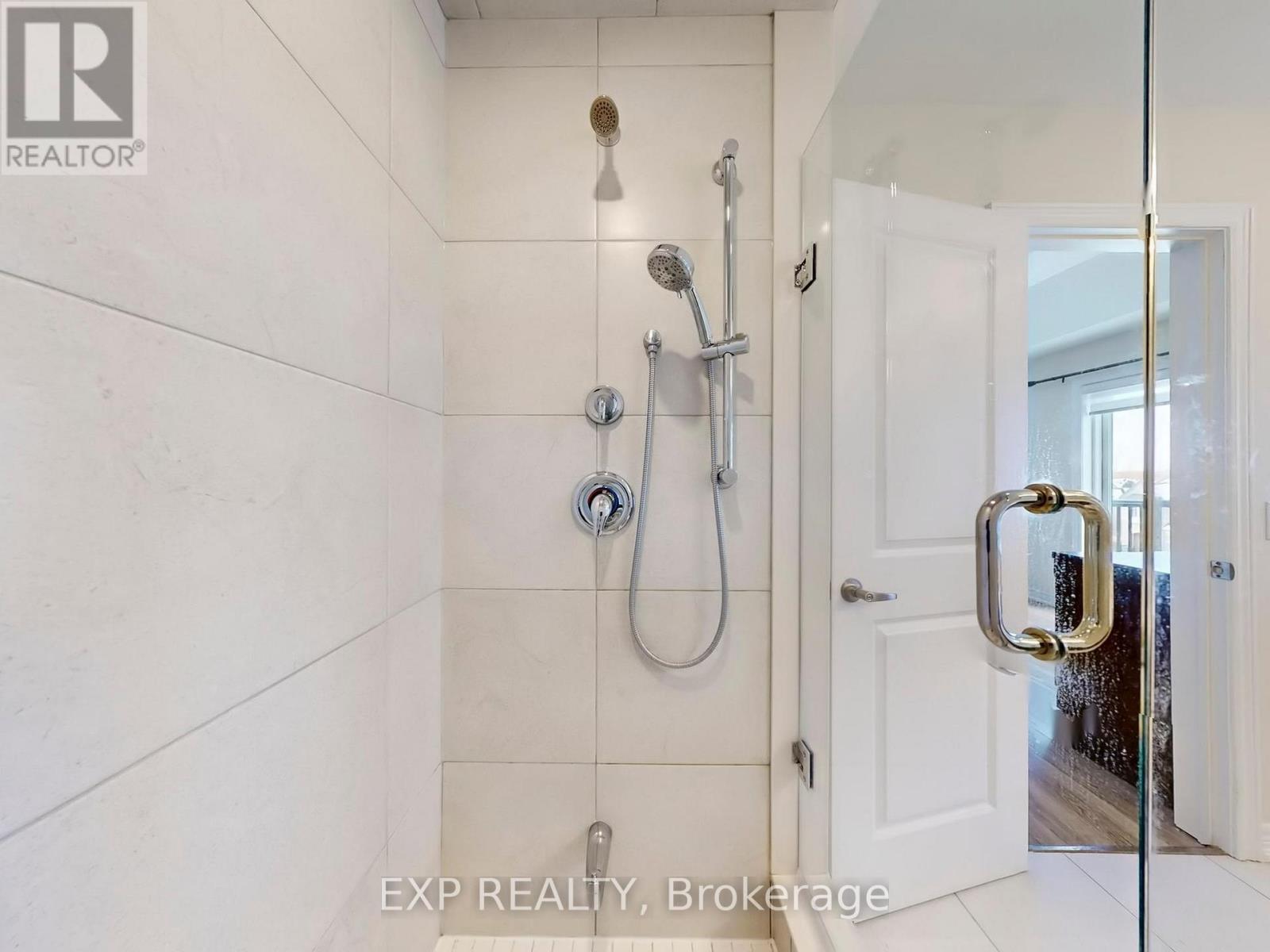 58 Elkington Crescent, Whitby, Ontario  L1P 0L7 - Photo 31 - E12728454