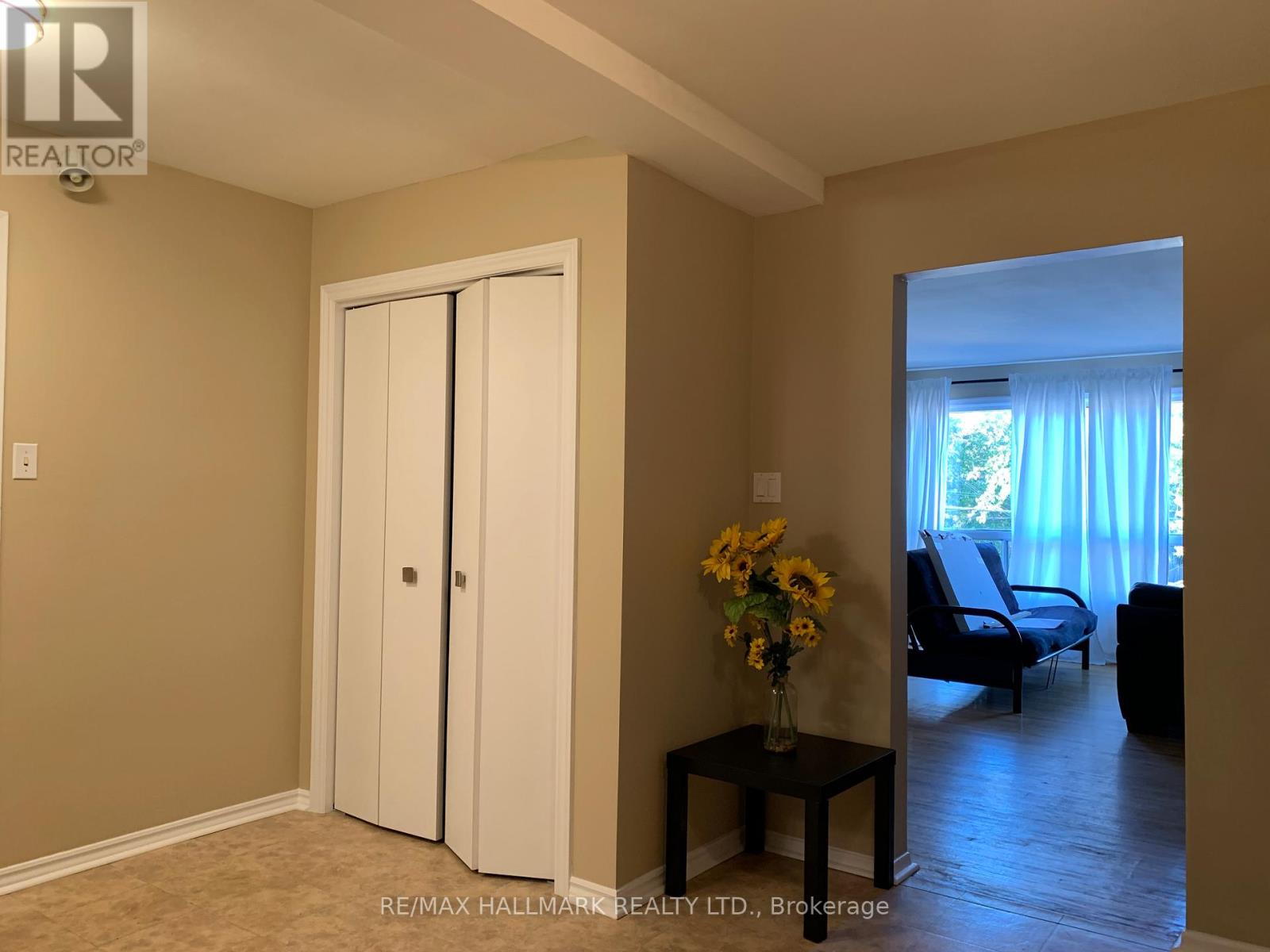 2 - 2844 Danforth Avenue, Toronto, Ontario  M4C 1M1 - Photo 2 - E12728476