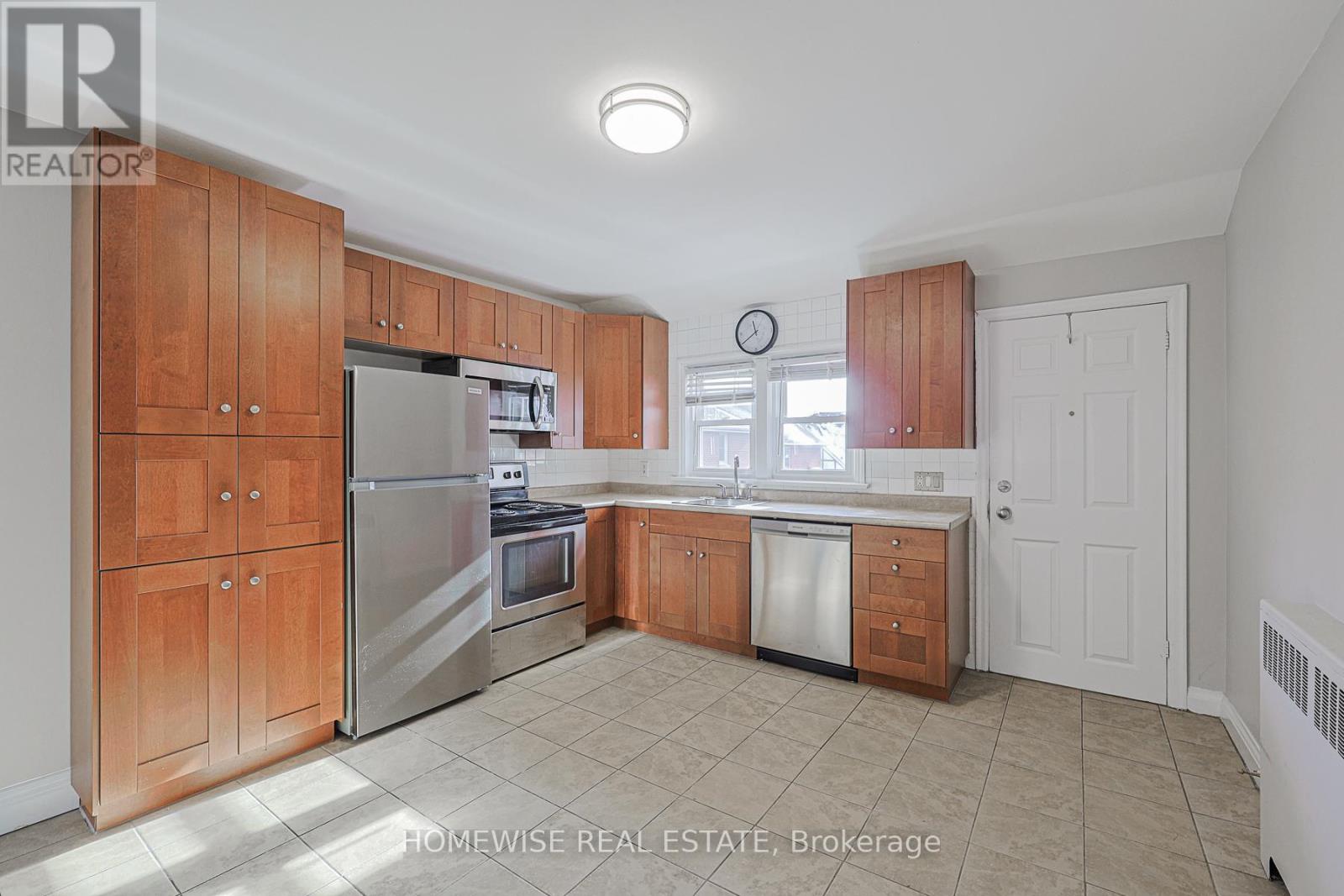 5 - 61 Aberdeen Street N, Oshawa, Ontario  L1G 2E6 - Photo 2 - E12728492