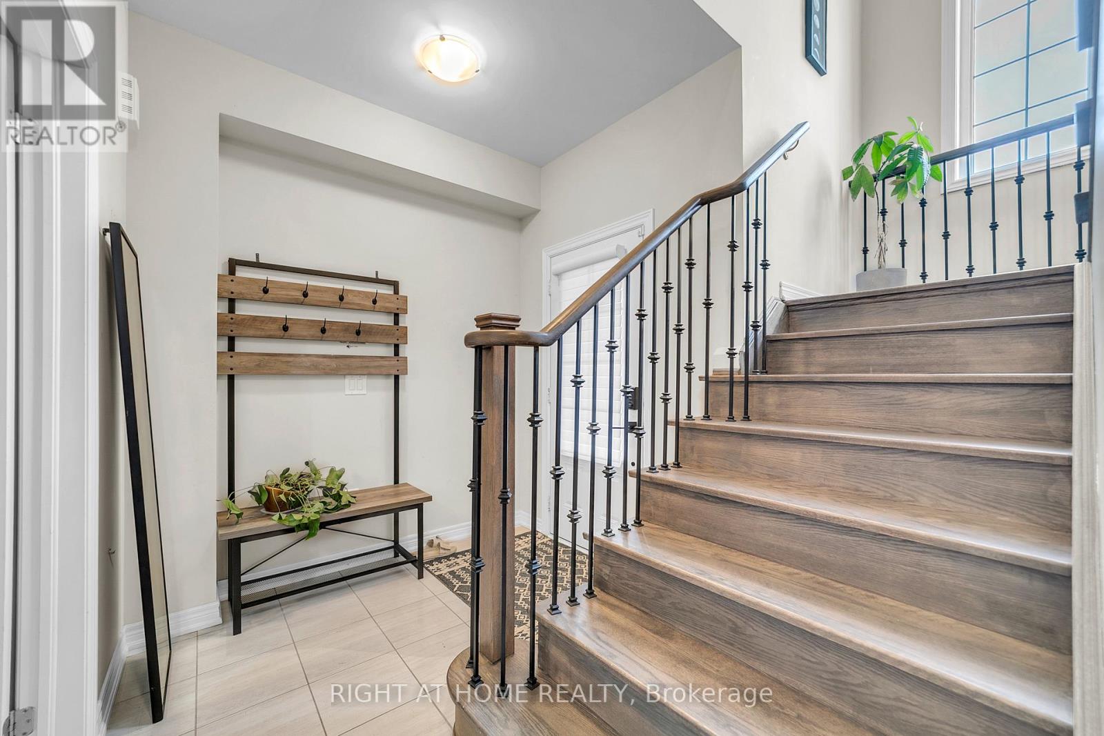 126 Blackwell Crescent, Bradford West Gwillimbury (Bradford), Ontario  L3Z 4L3 - Photo 11 - N12728460