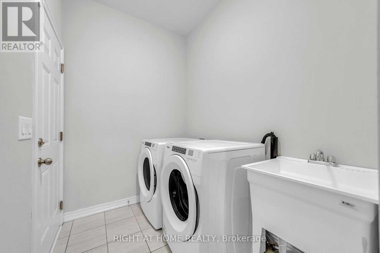 126 Blackwell Crescent, Bradford West Gwillimbury (Bradford), Ontario  L3Z 4L3 - Photo 18 - N12728460