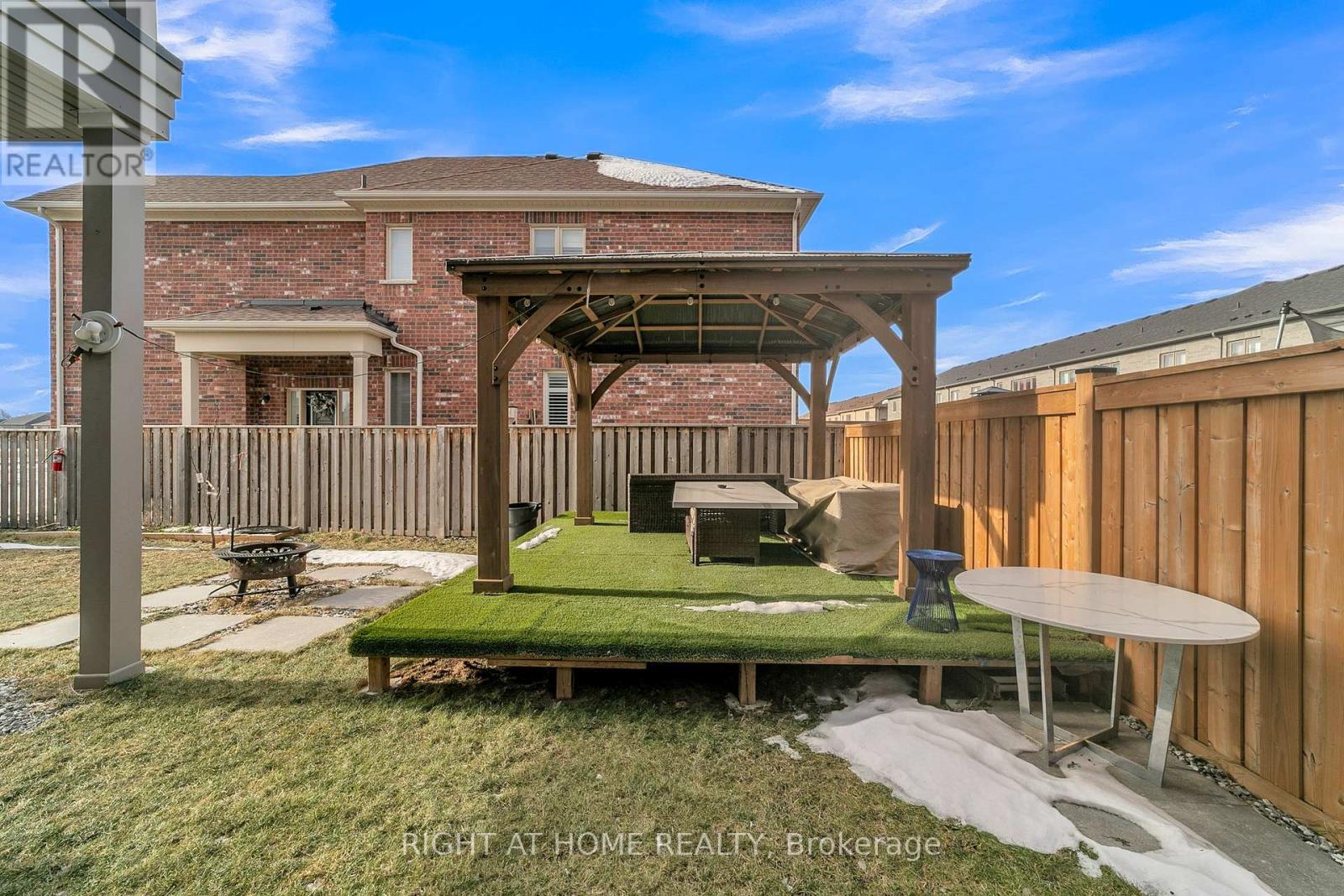 126 Blackwell Crescent, Bradford West Gwillimbury (Bradford), Ontario  L3Z 4L3 - Photo 46 - N12728460