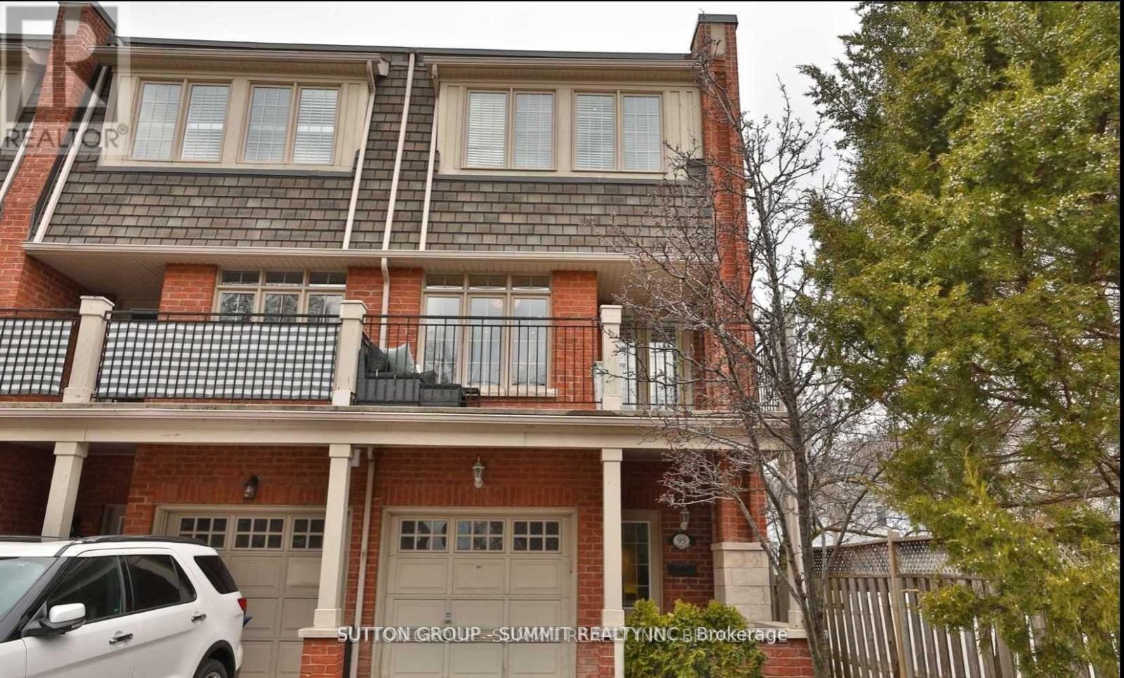 95 Kerr Street, Oakville, Ontario L6K 3A2 - Photo 1 - W12728456