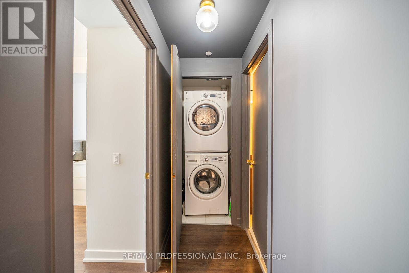 1705 - 10 Park Lawn Road, Toronto, Ontario M8Y 3H8 - Photo 16 - W12728466