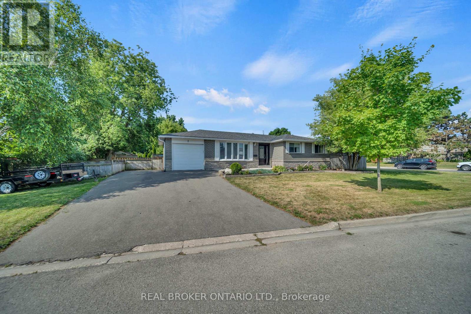 2 Edelwild Drive, Orangeville, Ontario  L9W 2Y5 - Photo 3 - W12728478