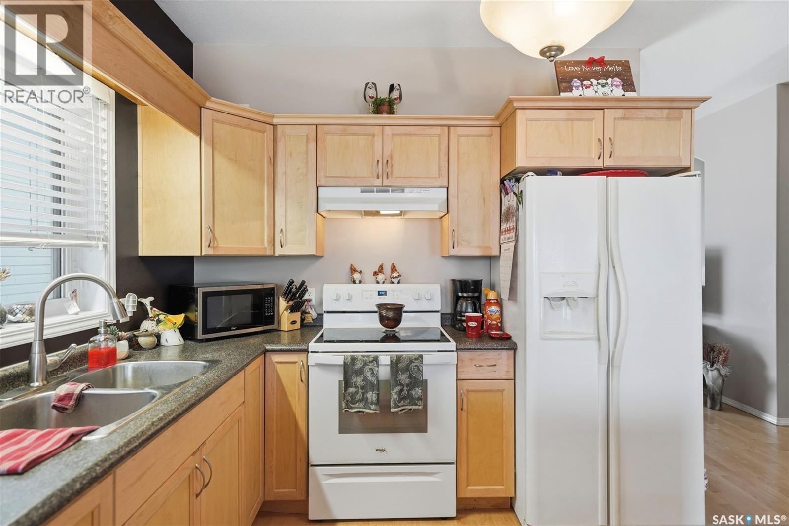 606 Giesbrecht Court, Martensville, Saskatchewan  S0K 2T2 - Photo 11 - SK027366