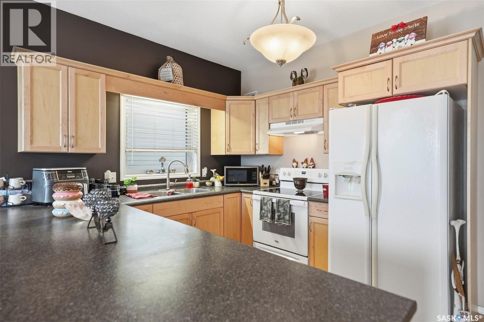 606 Giesbrecht Court, Martensville, Saskatchewan  S0K 2T2 - Photo 13 - SK027366