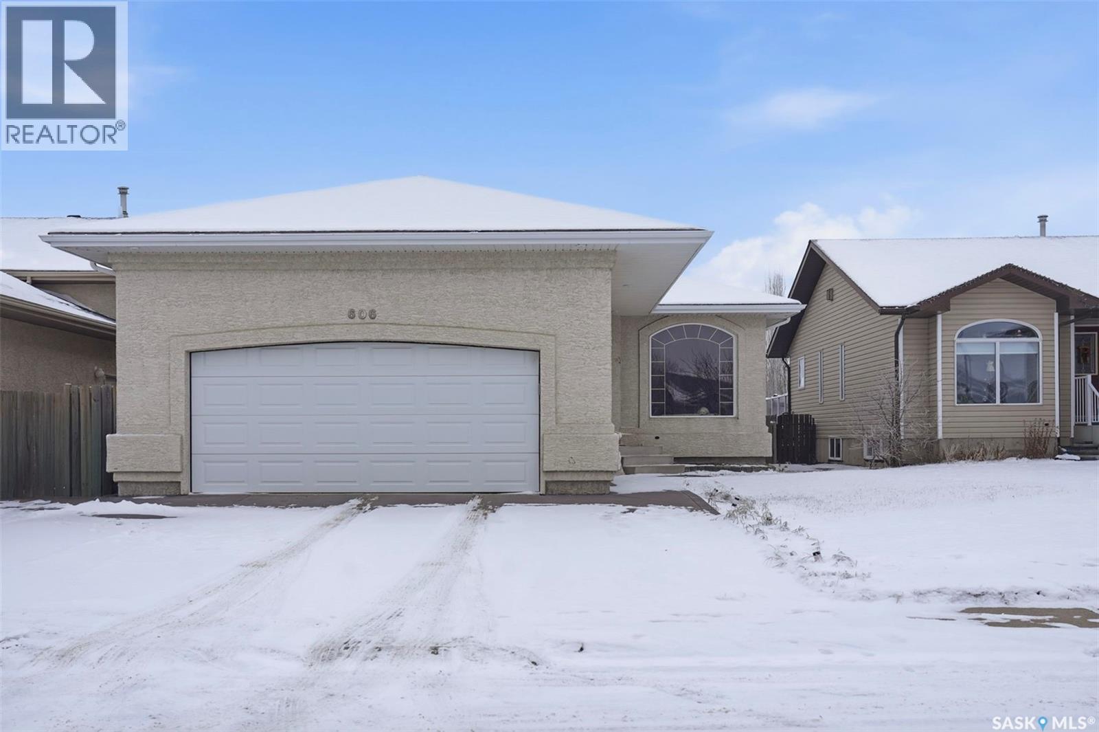 606 Giesbrecht Court, Martensville, Saskatchewan  S0K 2T2 - Photo 3 - SK027366