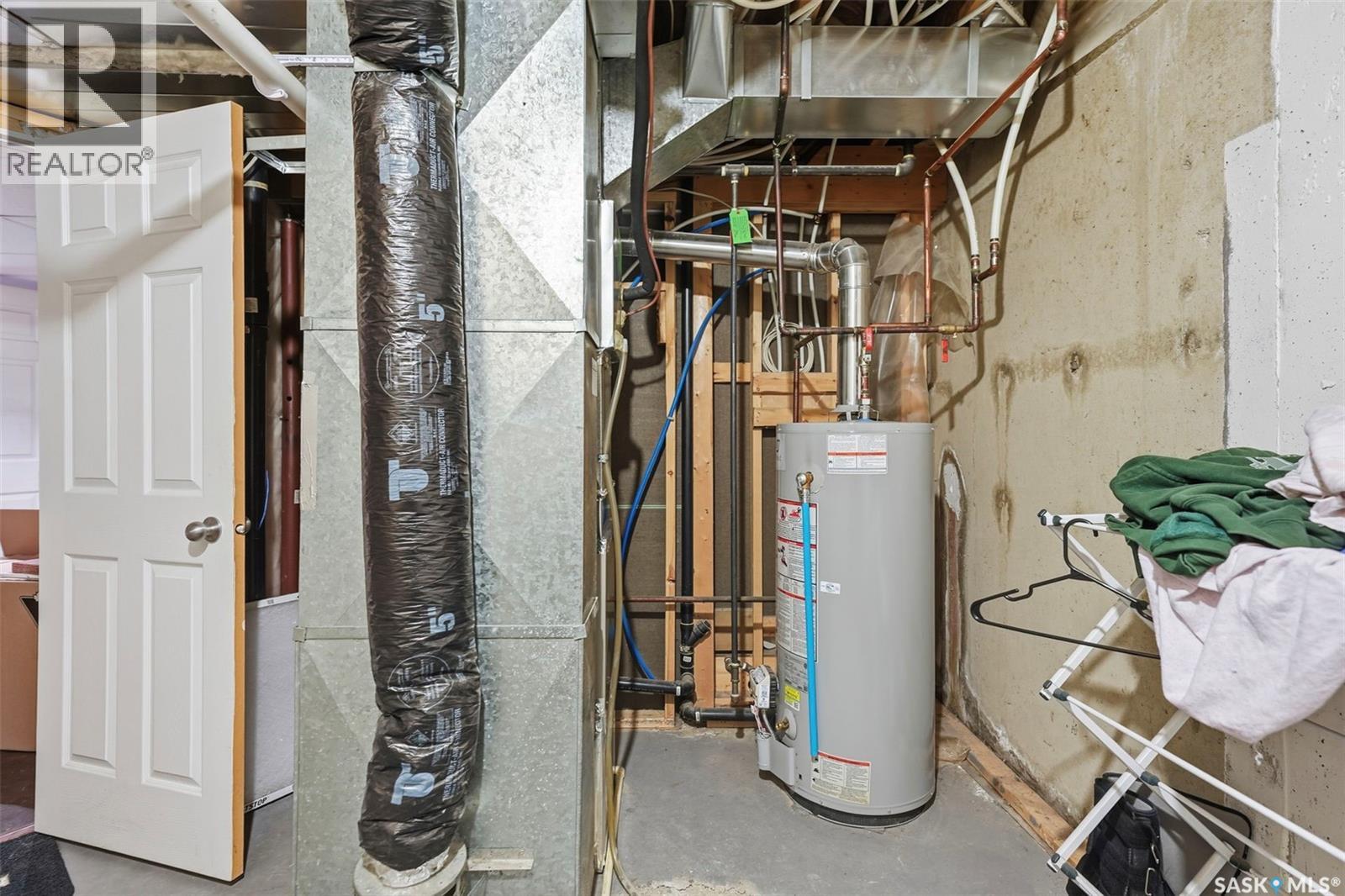 606 Giesbrecht Court, Martensville, Saskatchewan  S0K 2T2 - Photo 30 - SK027366