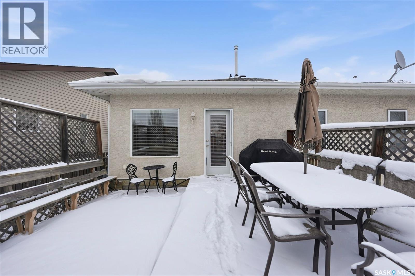 606 Giesbrecht Court, Martensville, Saskatchewan  S0K 2T2 - Photo 36 - SK027366