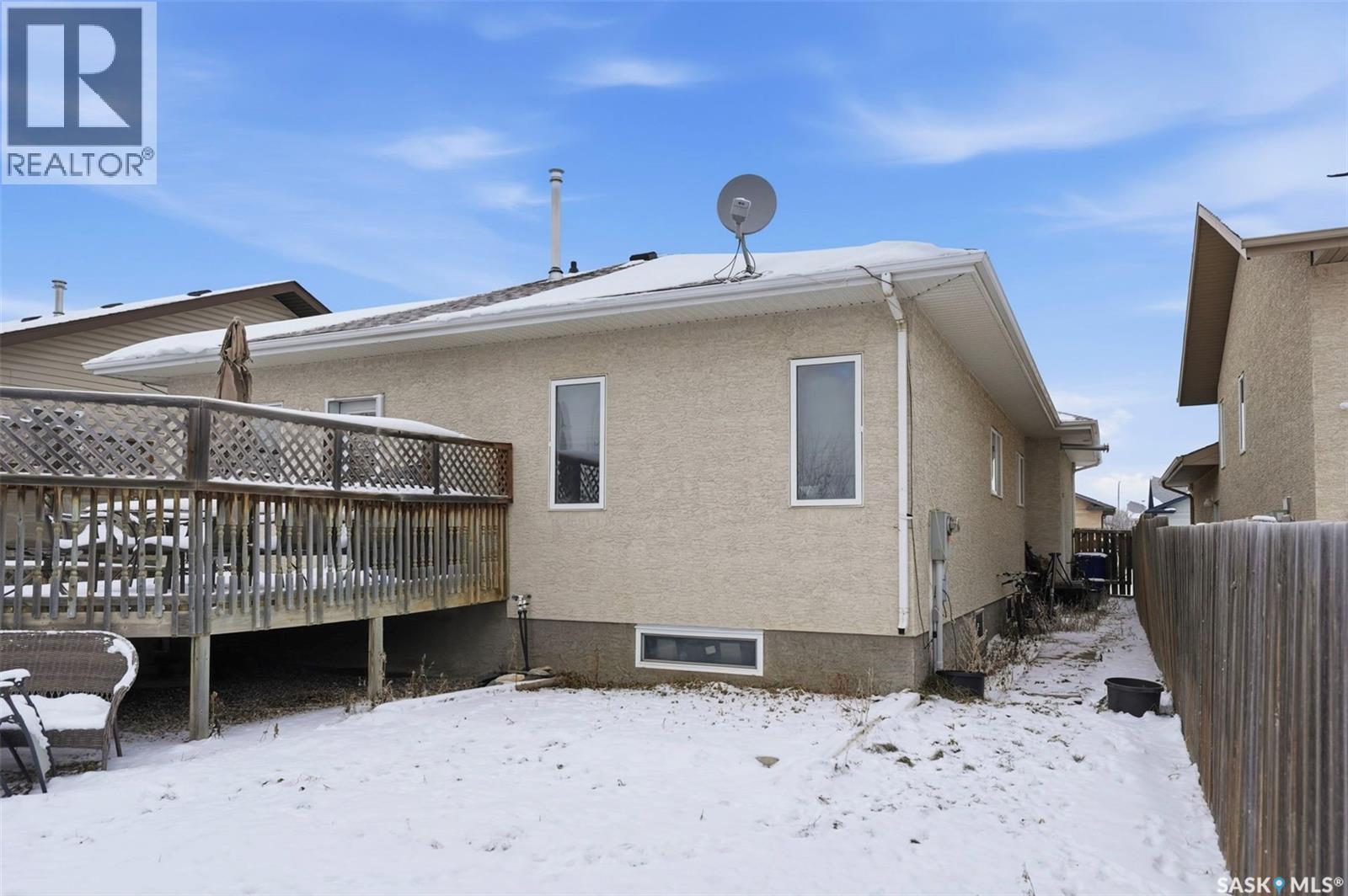 606 Giesbrecht Court, Martensville, Saskatchewan  S0K 2T2 - Photo 38 - SK027366