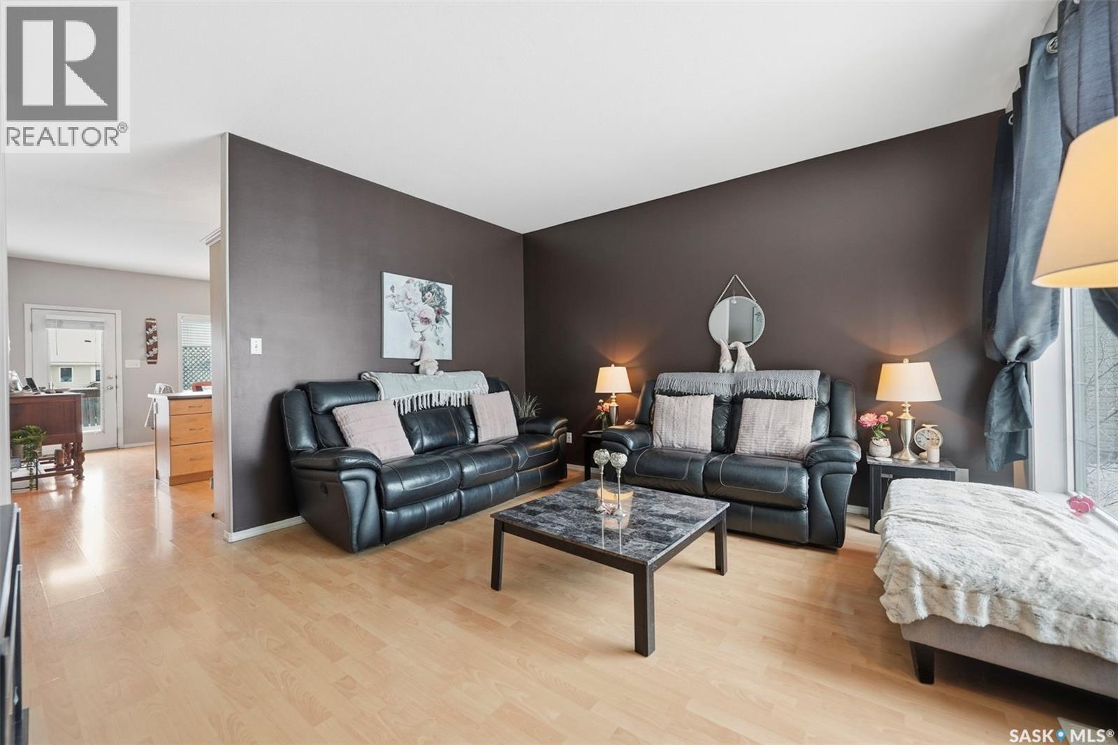 606 Giesbrecht Court, Martensville, Saskatchewan  S0K 2T2 - Photo 7 - SK027366