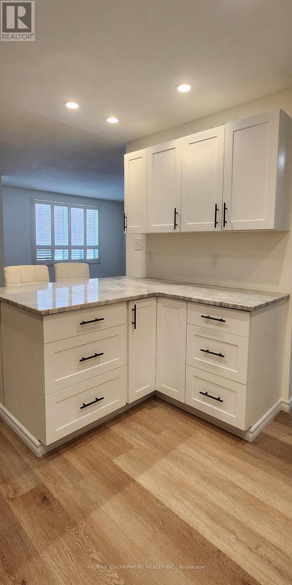 103 - 421 Fairview Drive, Brantford, Ontario  N3R 7M3 - Photo 19 - X12728494