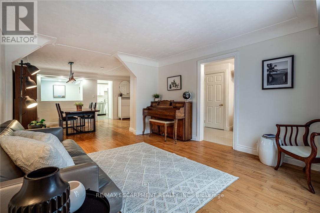 21 Chatham Street, Hamilton, Ontario  L8P 2B3 - Photo 7 - X12728524