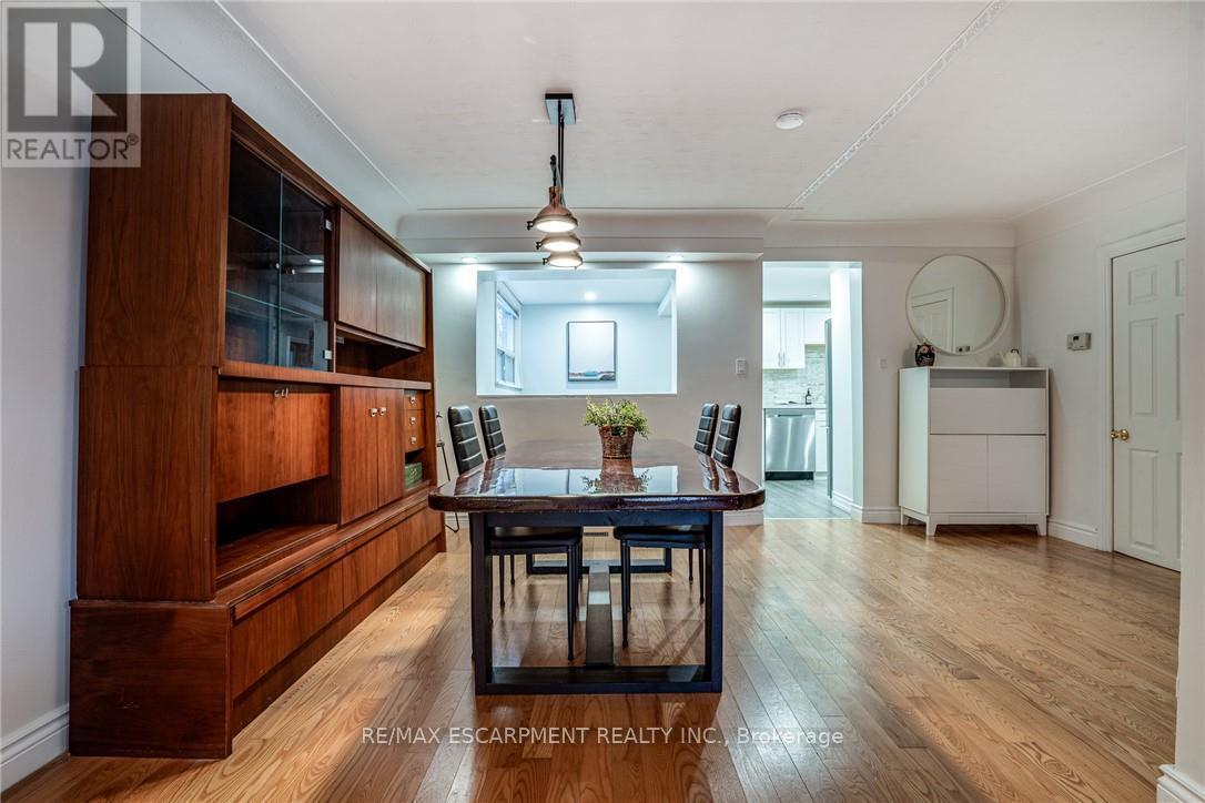 21 Chatham Street, Hamilton, Ontario  L8P 2B3 - Photo 9 - X12728524