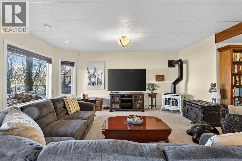 713 Woodside Bay Nw, Airdrie, Alberta  T4B 2W2 - Photo 31 - A2280762