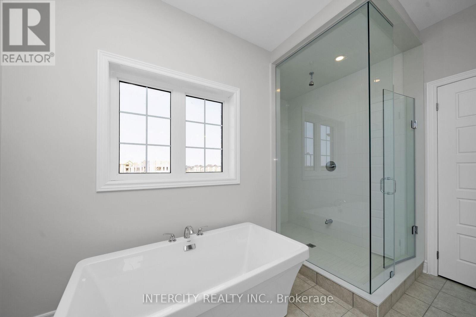 63 Goodview Drive, Brampton, Ontario  L6R 4C3 - Photo 19 - W12641550