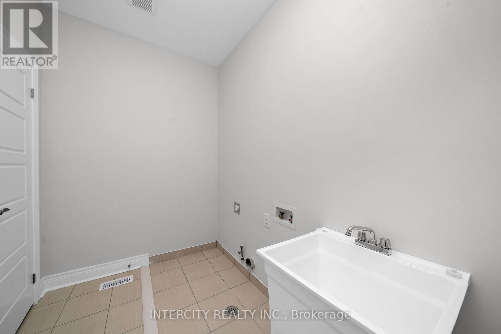 63 Goodview Drive, Brampton, Ontario  L6R 4C3 - Photo 31 - W12641550