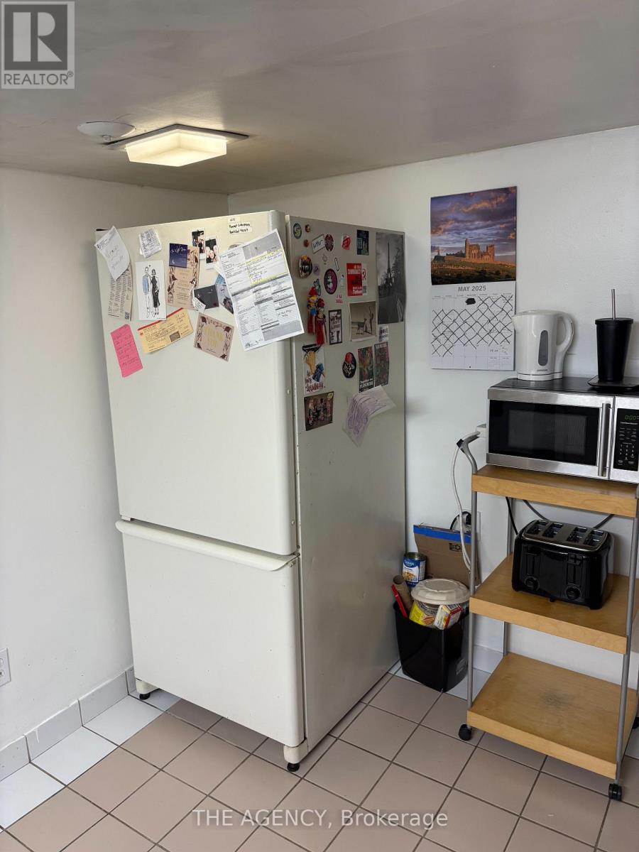 Basement - 43 Indian Road Crescent, Toronto, Ontario  N6P 2E9 - Photo 11 - W12718094