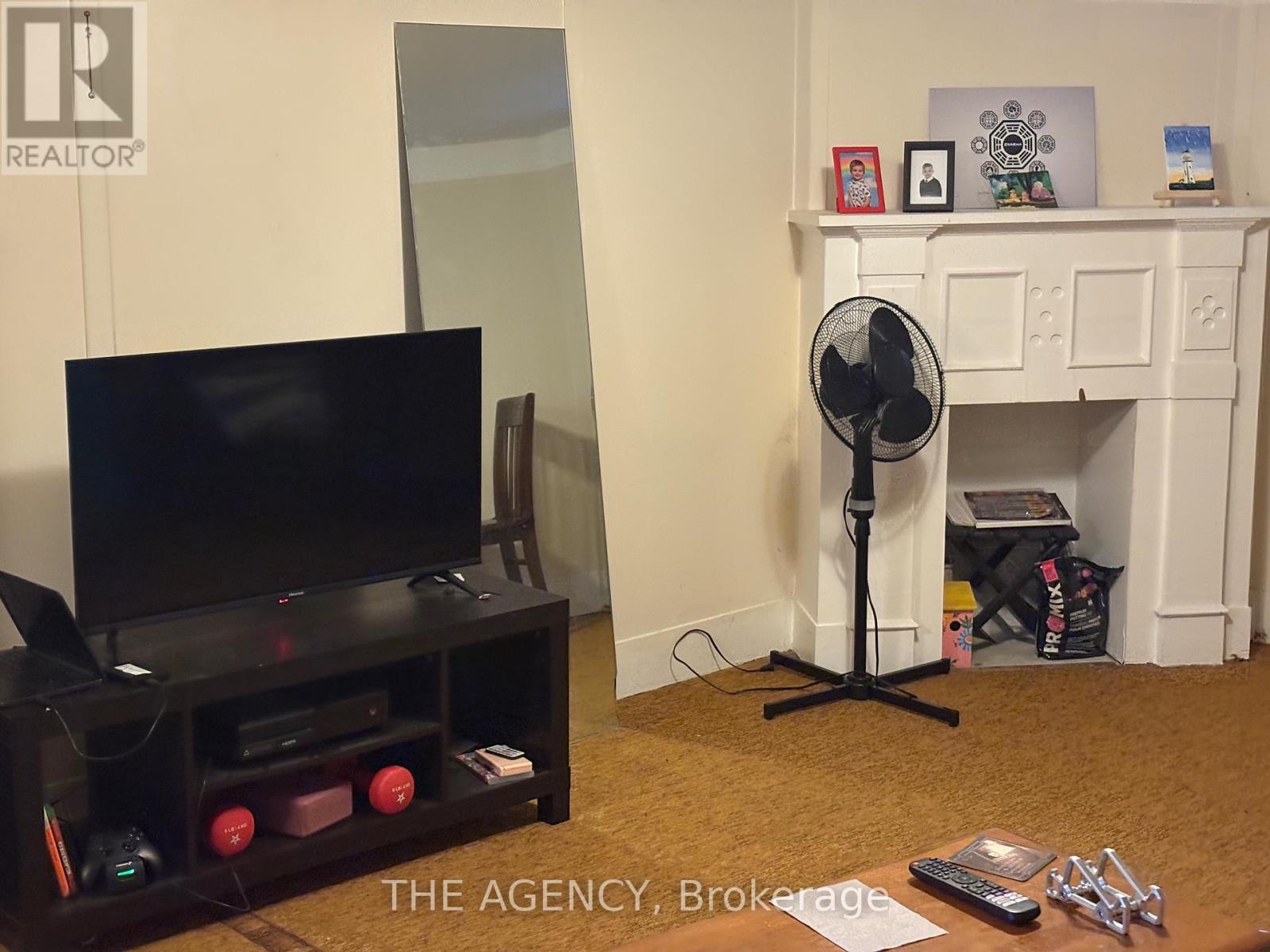 Basement - 43 Indian Road Crescent, Toronto, Ontario  N6P 2E9 - Photo 5 - W12718094