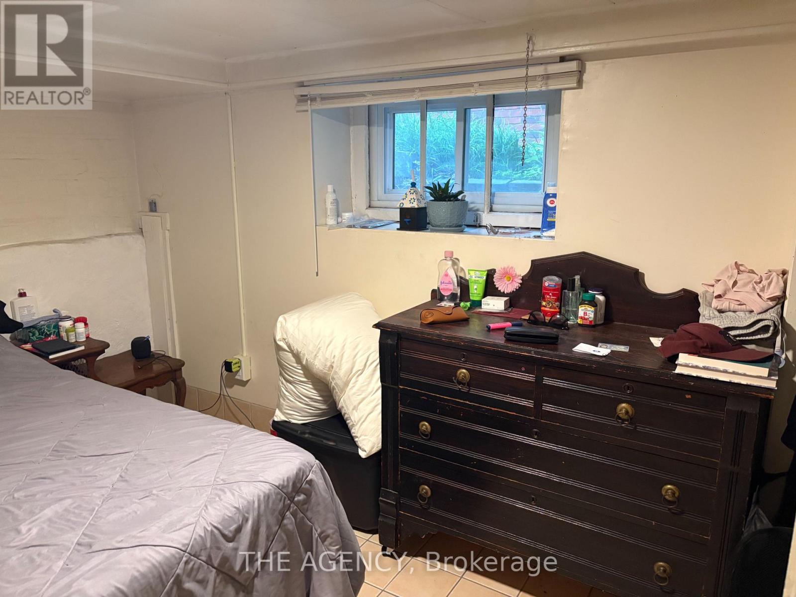 Basement - 43 Indian Road Crescent, Toronto, Ontario  N6P 2E9 - Photo 9 - W12718094