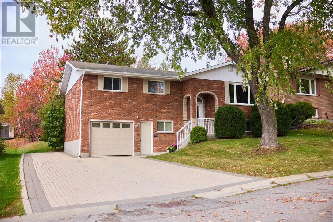 1225 Drummond, Sudbury, Ontario  P3A 2Y2 - Photo 5 - 2126201