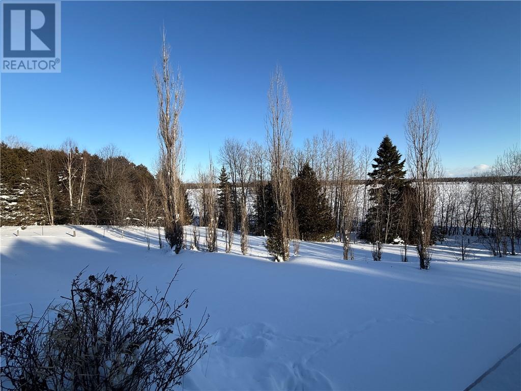 162 15th Sideroad E, Manitoulin Island, Ontario  P0P 2C0 - Photo 22 - 2126200