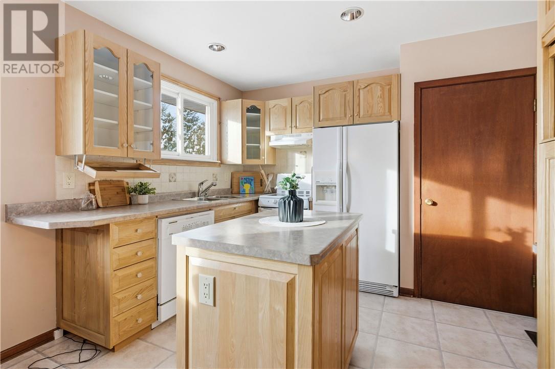 2737 Rockwood Drive, Sudbury, Ontario  P3E 5B1 - Photo 8 - 2126193