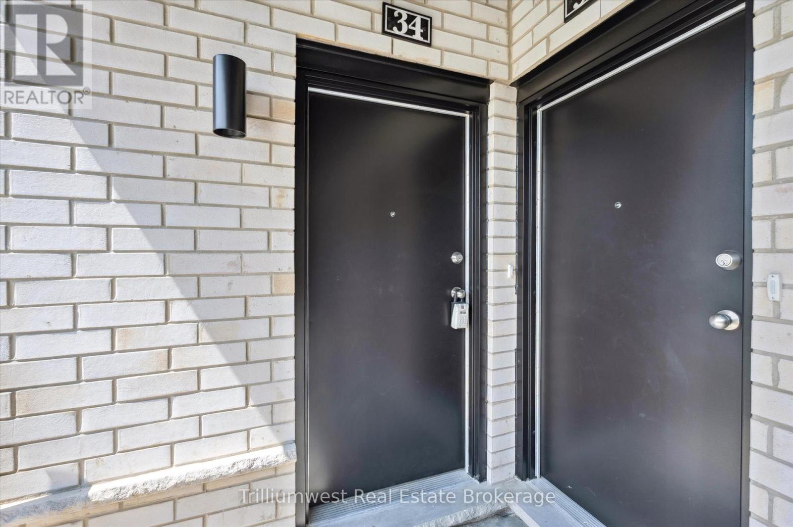 34 - 10 South Creek Drive, Kitchener, Ontario N2R 1N3 - Photo 5 - X12728548