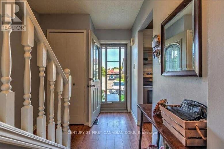 15 - 511 Admiral Drive, London East, Ontario  N5V 4R4 - Photo 2 - X12728564
