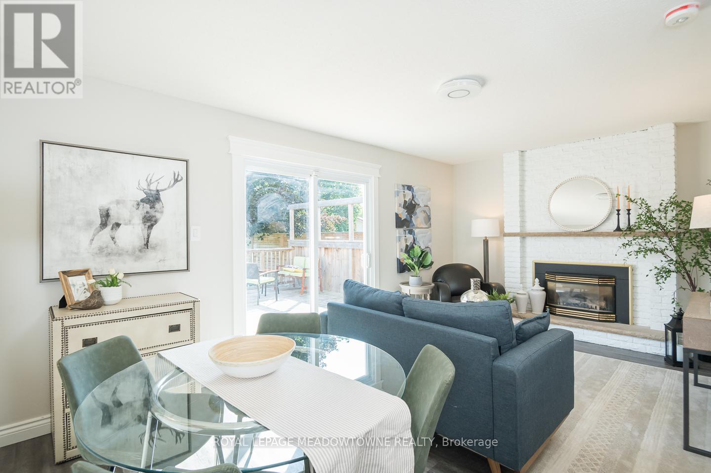 Main - 611 Beaver Court, Milton, Ontario  L9T 4A8 - Photo 5 - W12671206