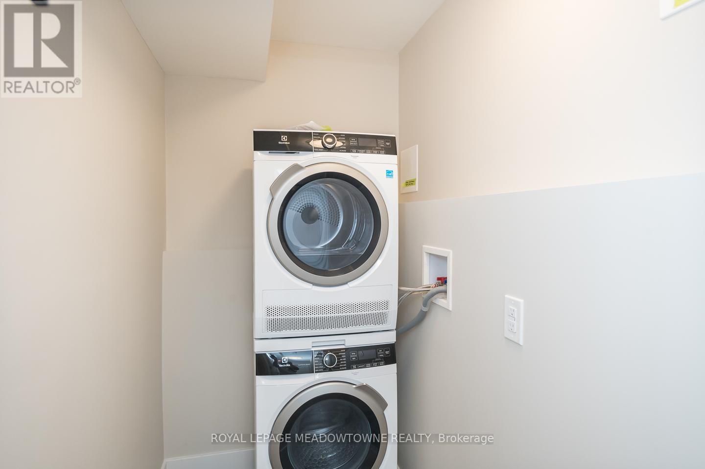 Main - 611 Beaver Court, Milton, Ontario  L9T 4A8 - Photo 14 - W12671206