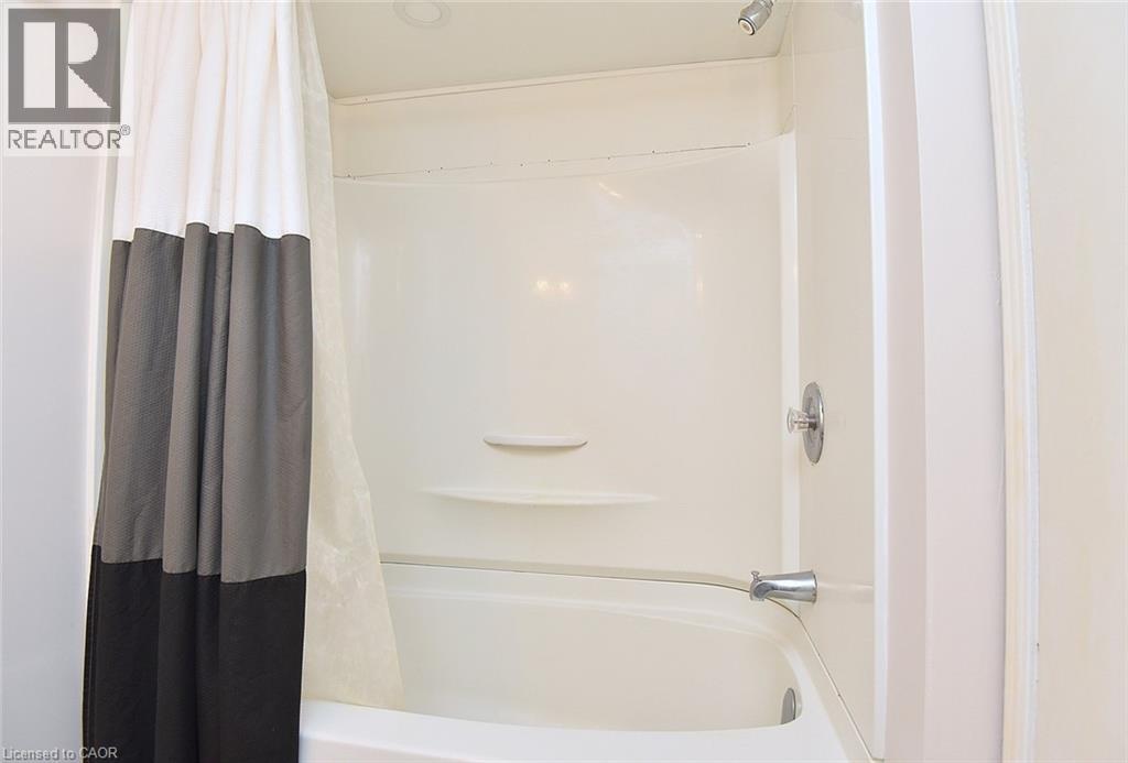 36 Kipling Road, Hamilton, Ontario  L8S 3X3 - Photo 24 - 40799451