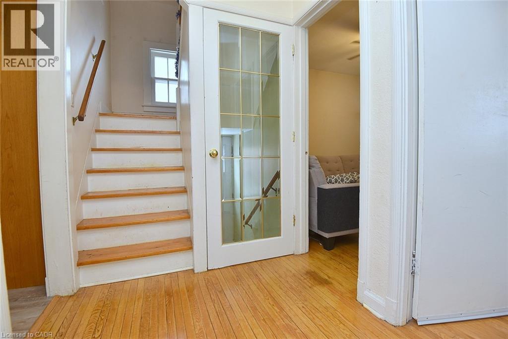 36 Kipling Road, Hamilton, Ontario  L8S 3X3 - Photo 11 - 40799451