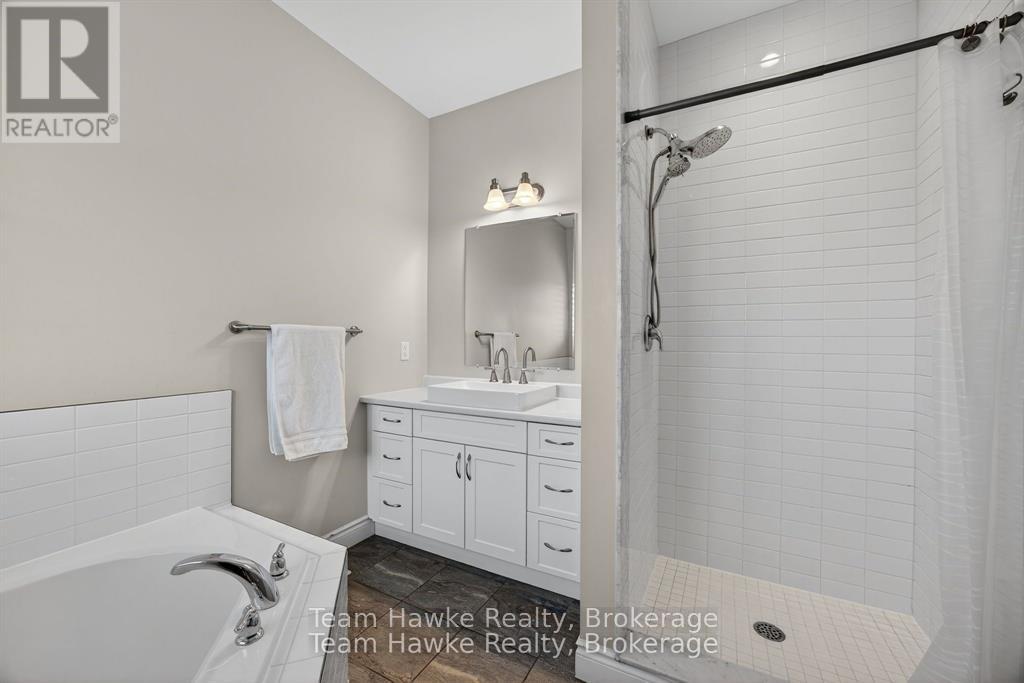 26 Sheppard Drive, Tay, Ontario  L0K 2A0 - Photo 28 - S12647820