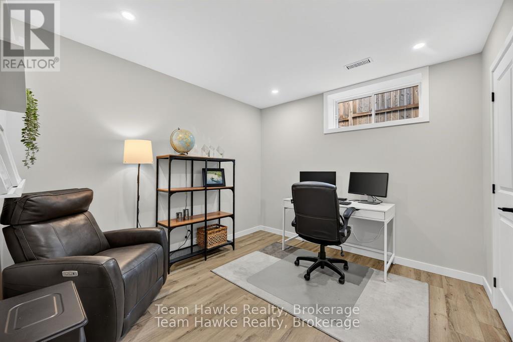 26 Sheppard Drive, Tay, Ontario  L0K 2A0 - Photo 37 - S12647820