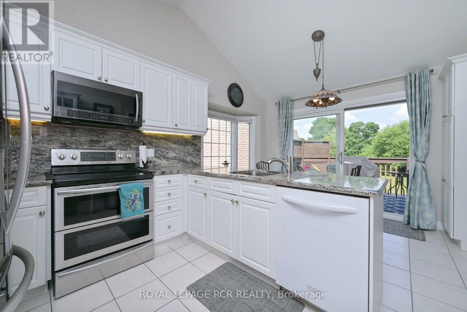 43 Bella Vista Trail, New Tecumseth, Ontario  L9R 2C7 - Photo 7 - N12728568