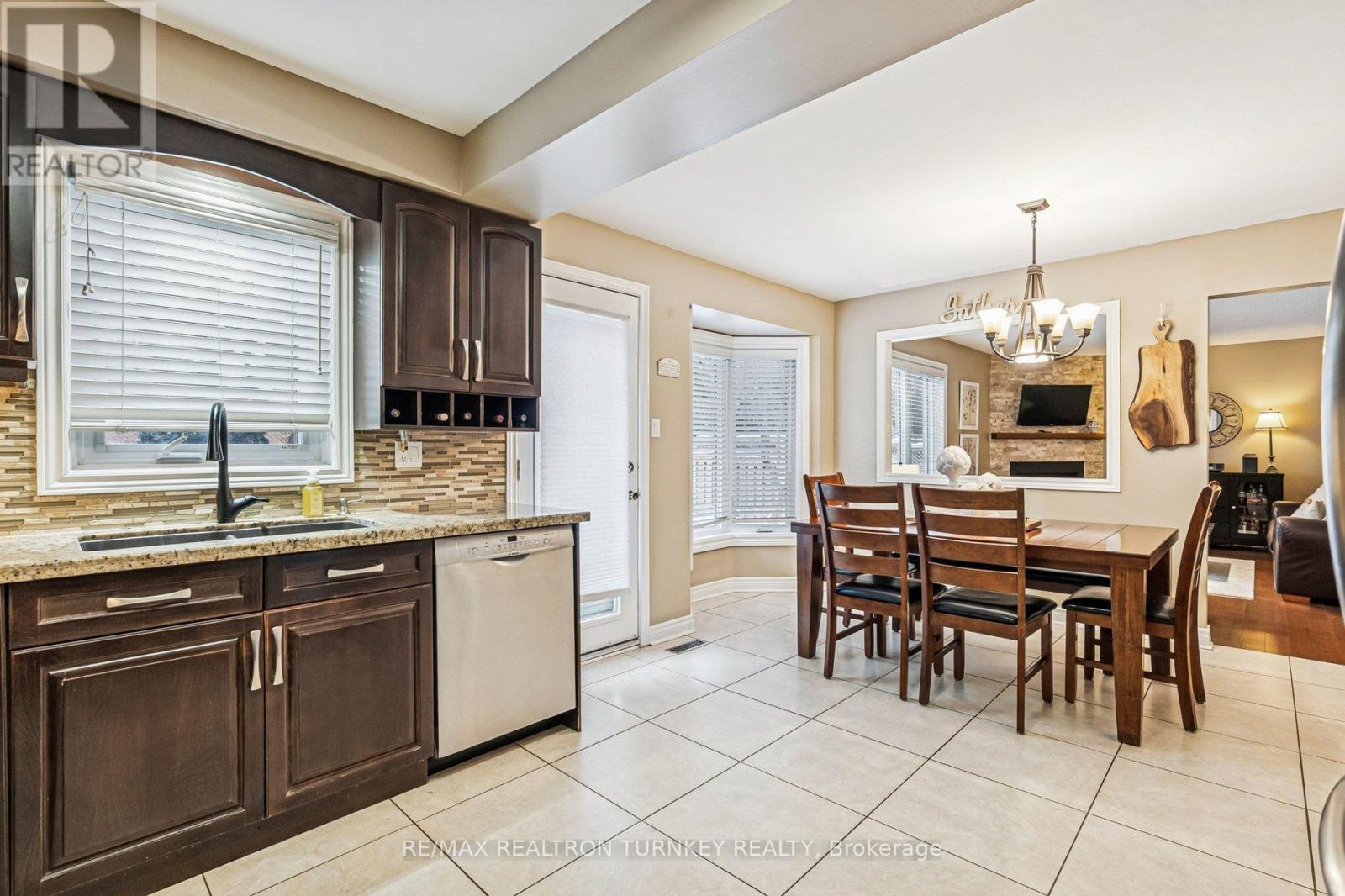 618 Ponting Place, Newmarket, Ontario  L3X 1T4 - Photo 16 - N12718066