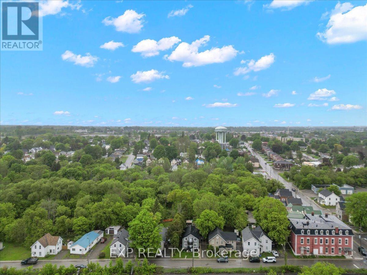 18 Delhi Street, Brockville, Ontario  K6V 4H3 - Photo 33 - X12710114