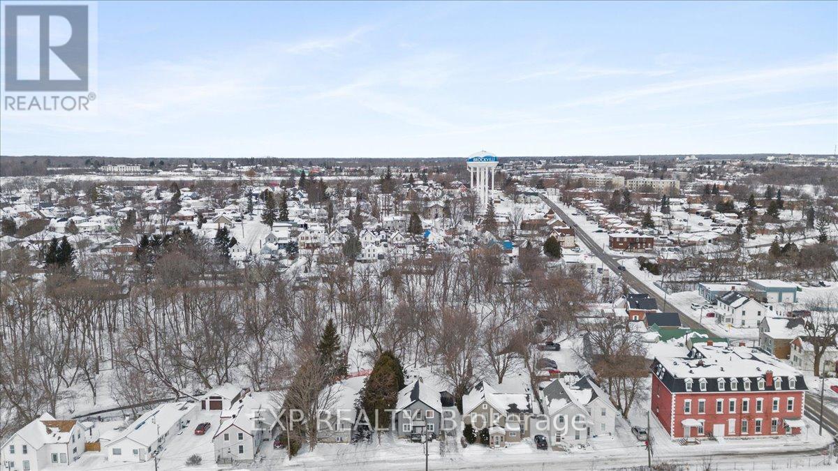 18 Delhi Street, Brockville, Ontario  K6V 4H3 - Photo 41 - X12710114