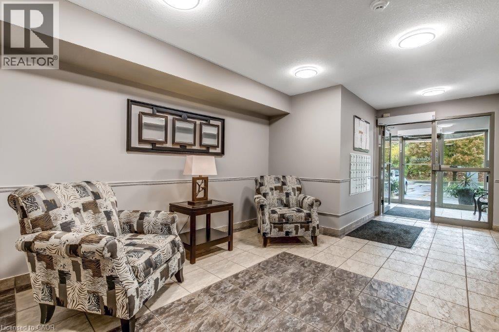 12 St Andrew Street Unit# 105, Port Dover, Ontario  N0A 1N1 - Photo 3 - 40781171